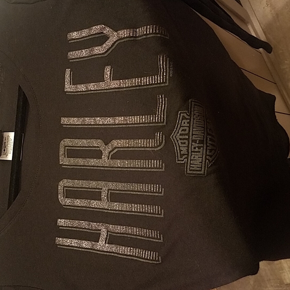 Harley Davidson long sleeved t shirt. Medium - Picture 4 of 4